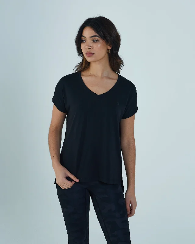 women's tops with built-in brasLake T-Shirt Black